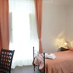 Oda ve Kahvaltı San Leonardo 3*
